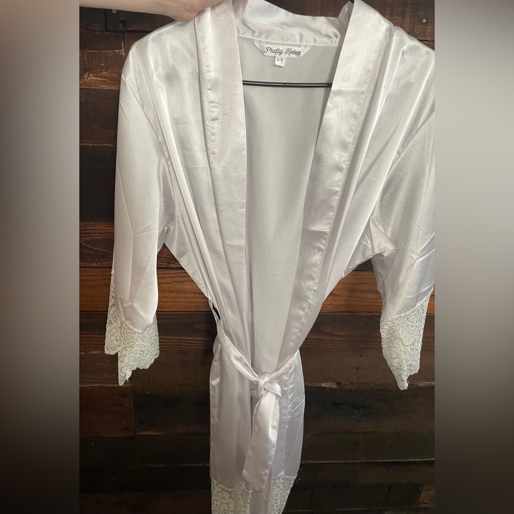 White Lace Robe S/M